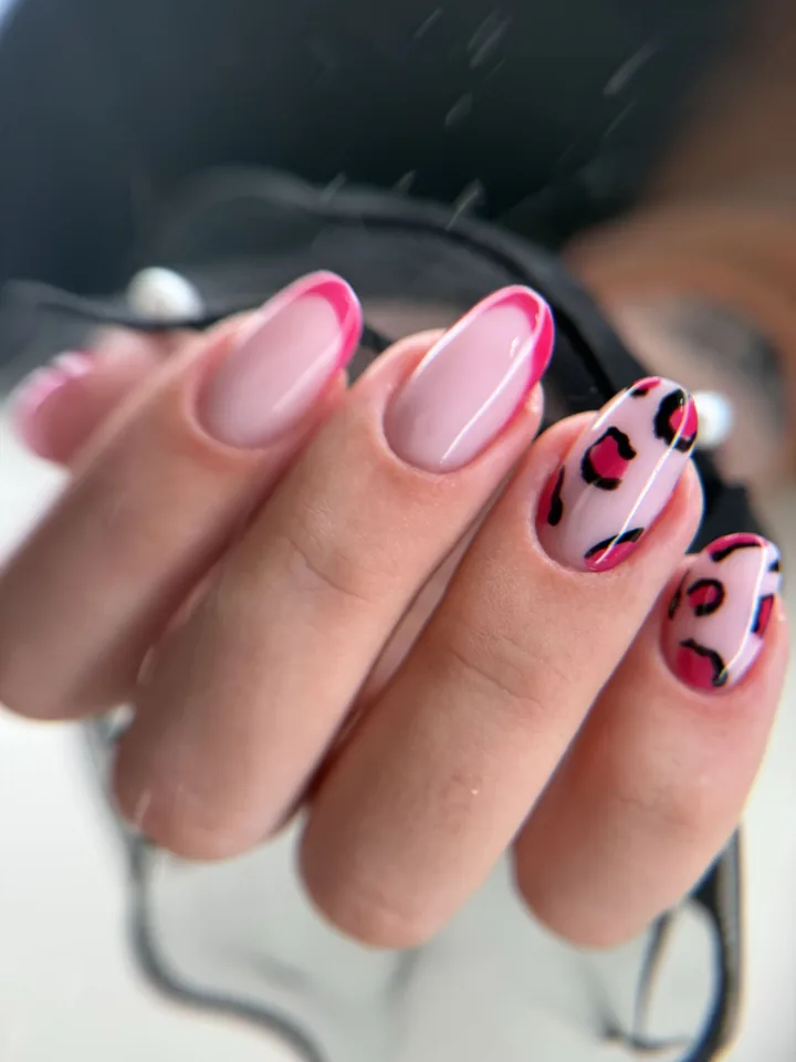 Manicure - realizacja Paznokciowe Love