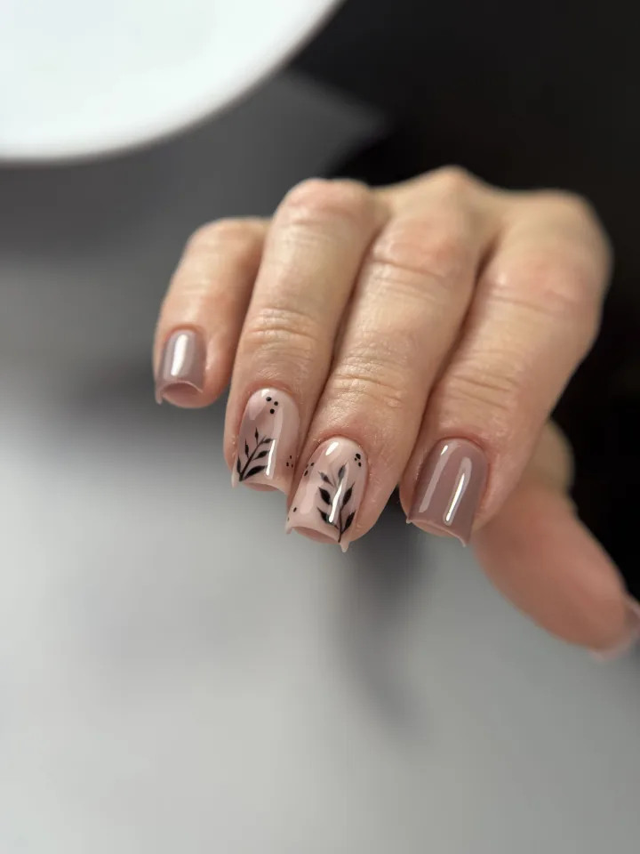 Manicure - realizacja Paznokciowe Love