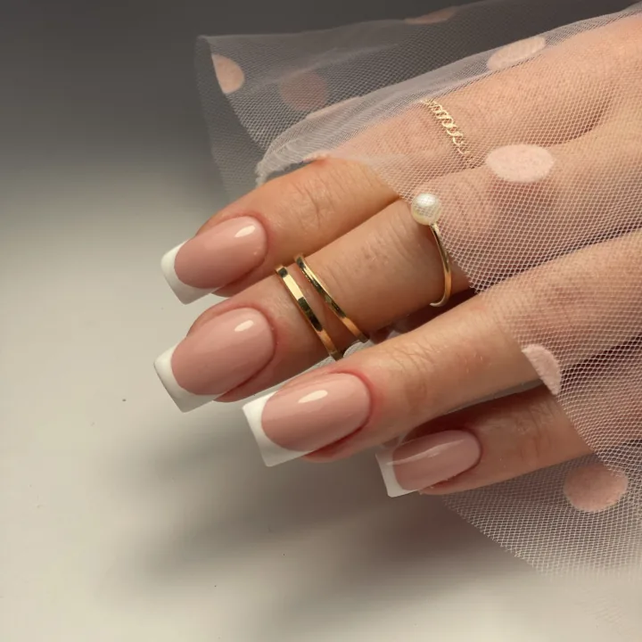 Manicure - realizacja Paznokciowe Love