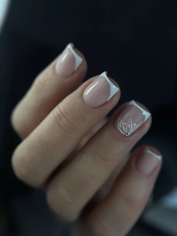 Manicure - realizacja Paznokciowe Love