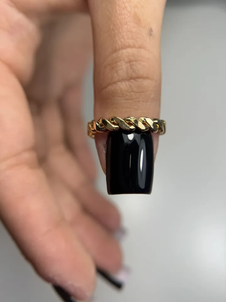 Manicure - realizacja Paznokciowe Love