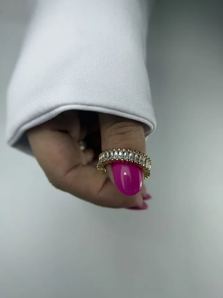 Manicure - realizacja Paznokciowe Love