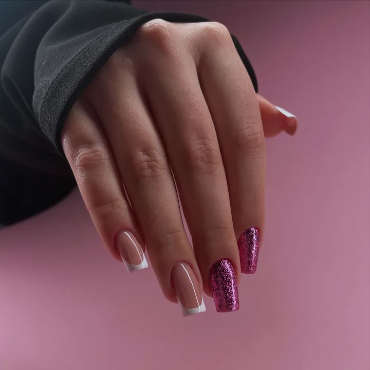 Manicure - realizacja Paznokciowe Love