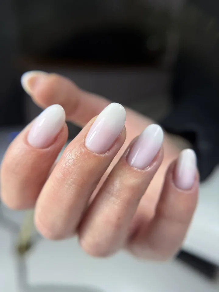 Manicure - realizacja Paznokciowe Love