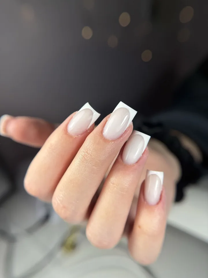 Manicure - realizacja Paznokciowe Love