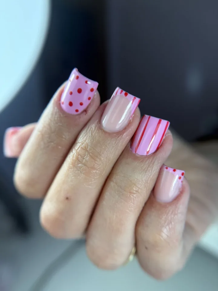 Manicure - realizacja Paznokciowe Love