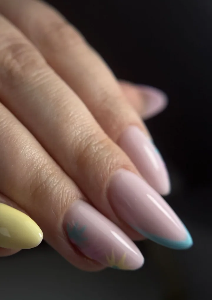 Manicure - realizacja Paznokciowe Love