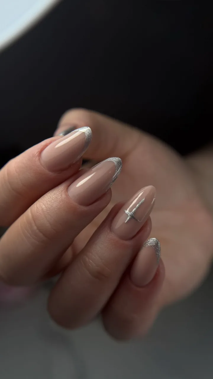 Manicure - realizacja Paznokciowe Love