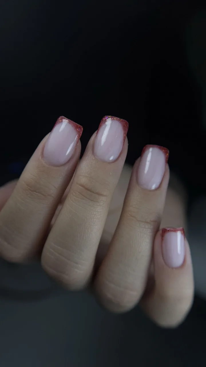 Manicure - realizacja Paznokciowe Love