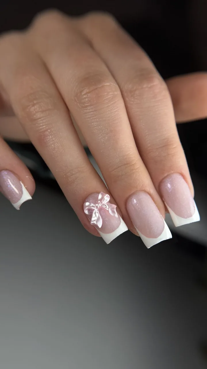 Manicure - realizacja Paznokciowe Love