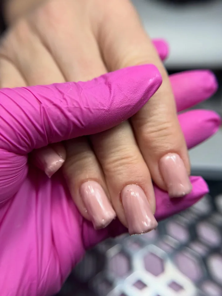 Manicure - realizacja Paznokciowe Love