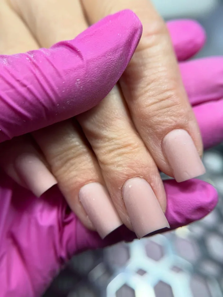 Manicure - realizacja Paznokciowe Love