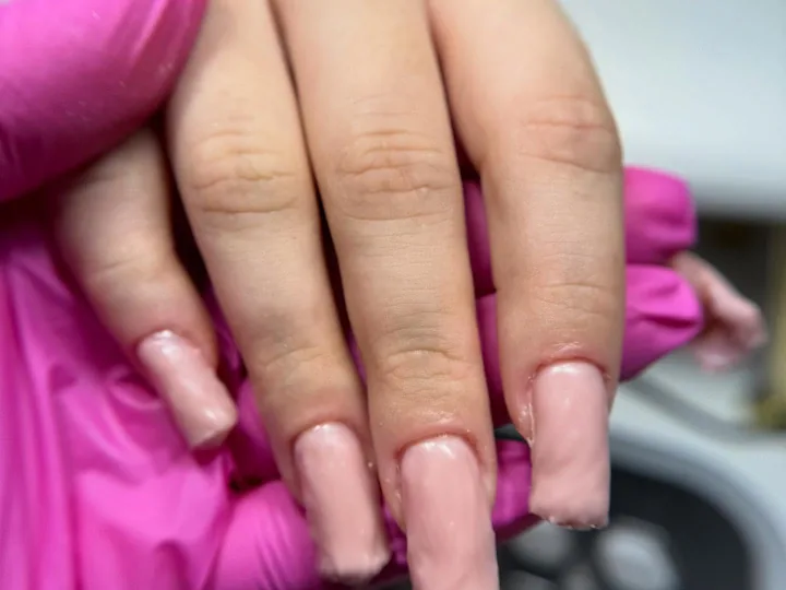 Manicure - realizacja Paznokciowe Love