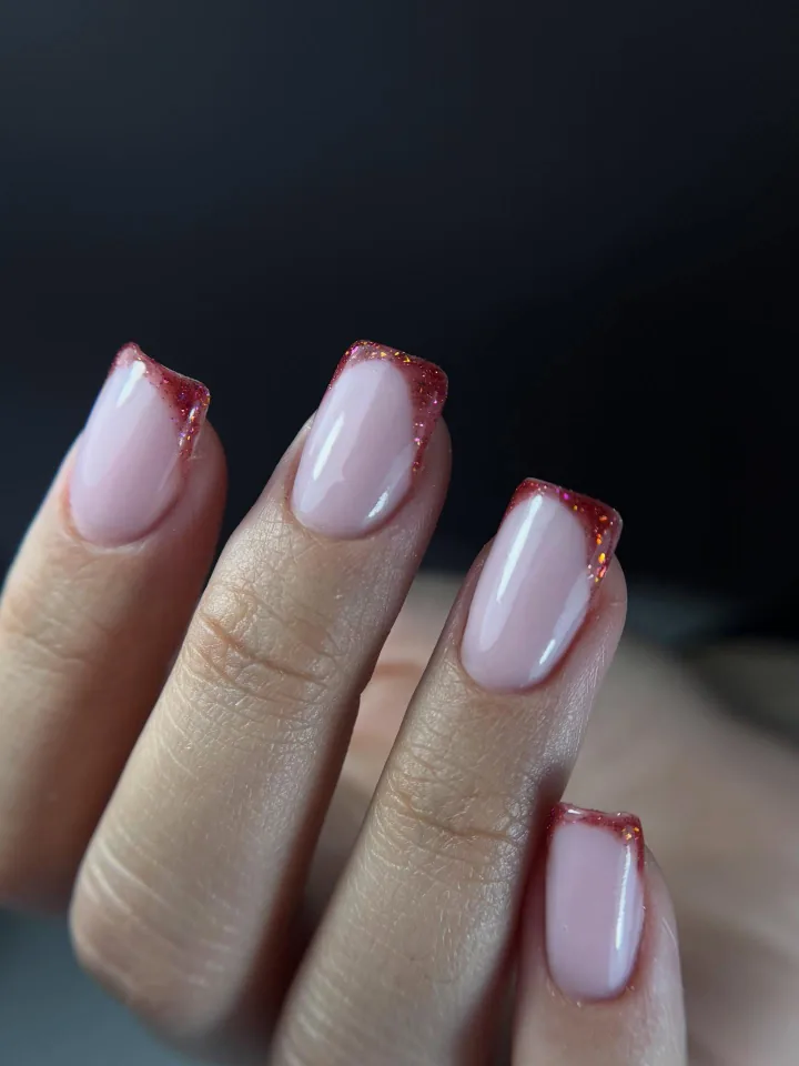 Manicure - realizacja Paznokciowe Love