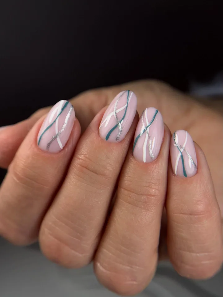 Manicure - realizacja Paznokciowe Love